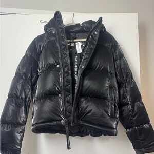 Aritzia super puff shortie jacket
